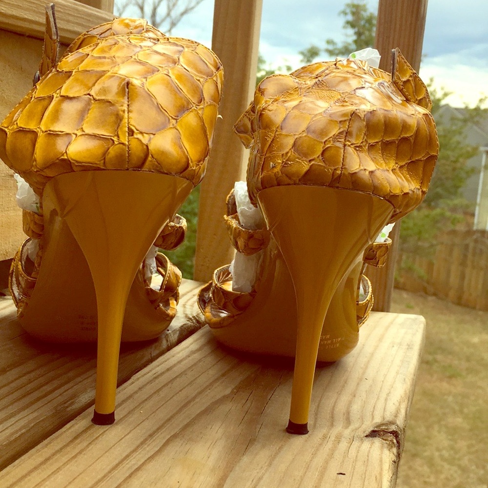Orange Sandle heels